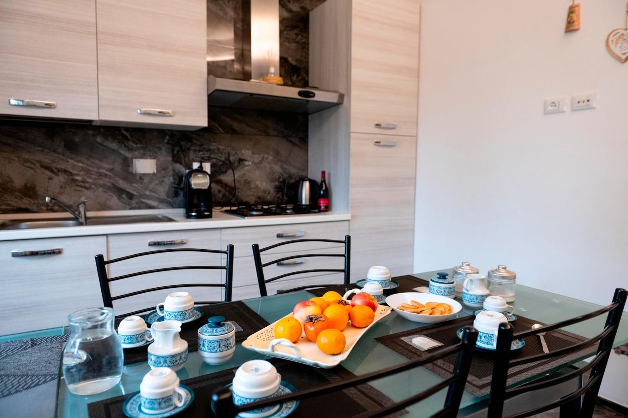 Home Big Crire At 724 로마 외부 사진