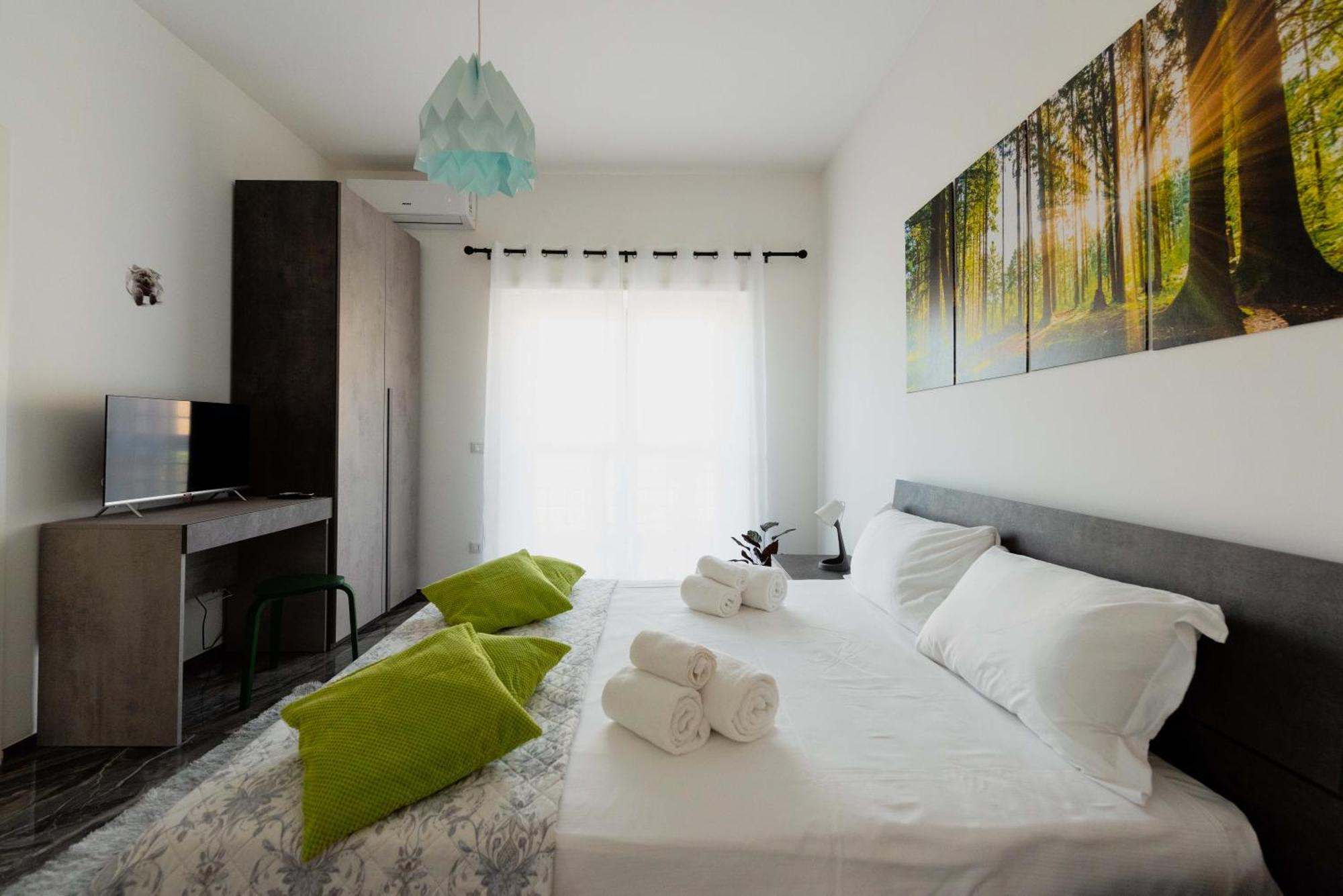 Home Big Crire At 724 로마 외부 사진