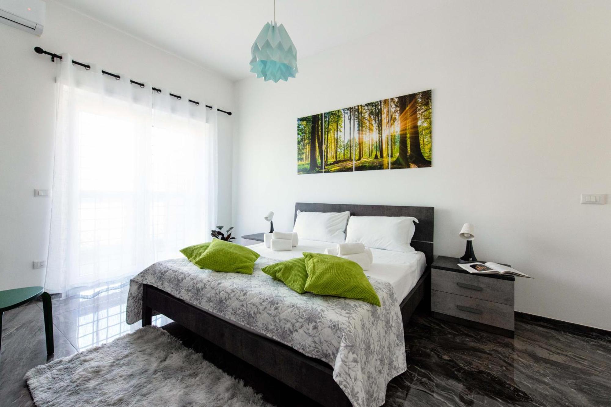 Home Big Crire At 724 로마 외부 사진